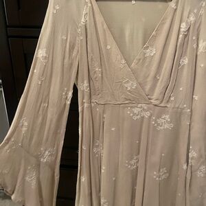 Free People Bell Sleeve Dress Size 6 Tan Condition: Like New